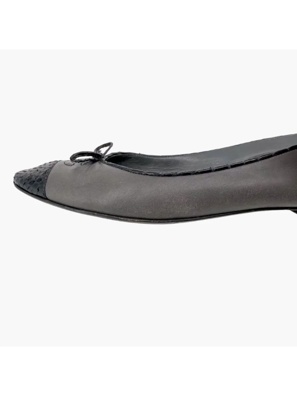 Chanel CC Cap Toe Ballet Flats Bow Gray Leather Black Snake Size 37 US 6-6.5